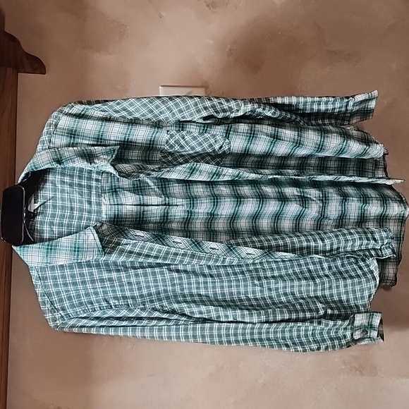 ⭐️Maurice's Top⭐️ - Picture 1 of 5